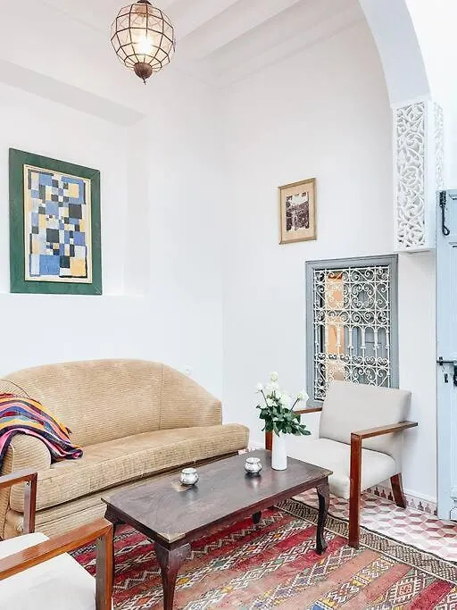 Riad Dar Cidi 100M2 In Der Medina Mit Terrasse 马拉喀什 度假居