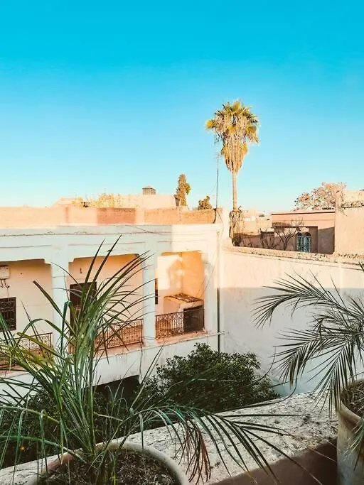 度假居 Riad Dar Cidi 100M2 In Der Medina Mit Terrasse 马拉喀什