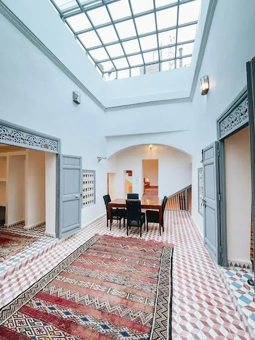 Riad Dar Cidi 100M2 In Der Medina Mit Terrasse 马拉喀什
